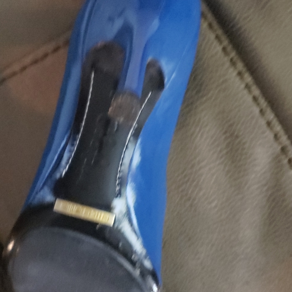 Heels - Picture 3 of 5